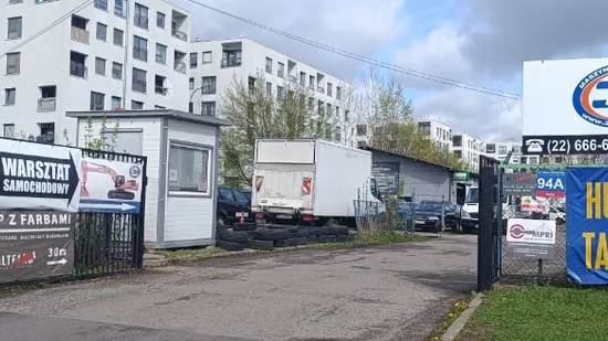 Image of building-exterior-and-surroundings