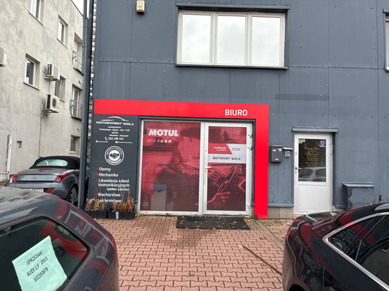 Image of building-exterior-and-surroundings