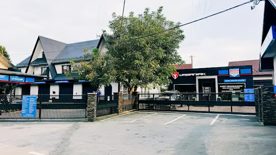 Image of building-exterior-and-surroundings