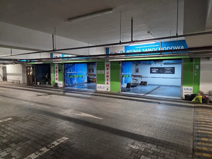 GoldWash - ręczna myjnia samochodowa Kapelanka — zdjęcie 1