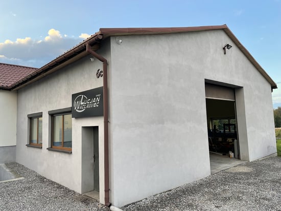 Image of building-exterior-and-surroundings