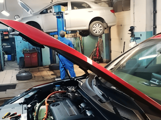 Image of working-mechanics