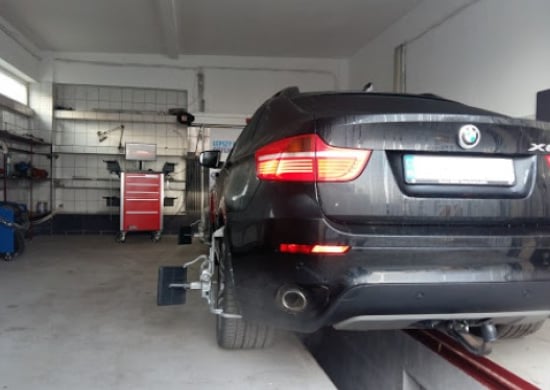 Image of building-exterior-and-surroundings