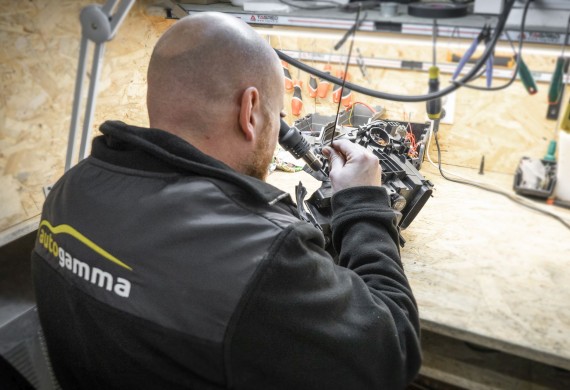 Auto Gamma mechanika samochodowa i serwis oświetlenia — zdjęcie 4