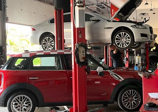 Image of working-mechanics