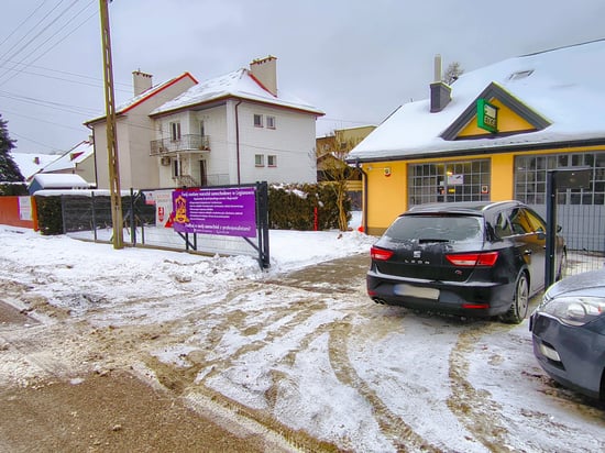 Image of building-exterior-and-surroundings