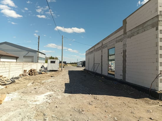 Image of building-exterior-and-surroundings