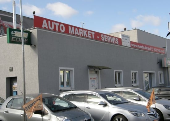 Image of building-exterior-and-surroundings