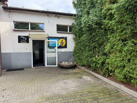 Image of building-exterior-and-surroundings