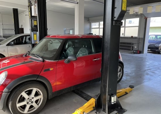 Image of building-exterior-and-surroundings