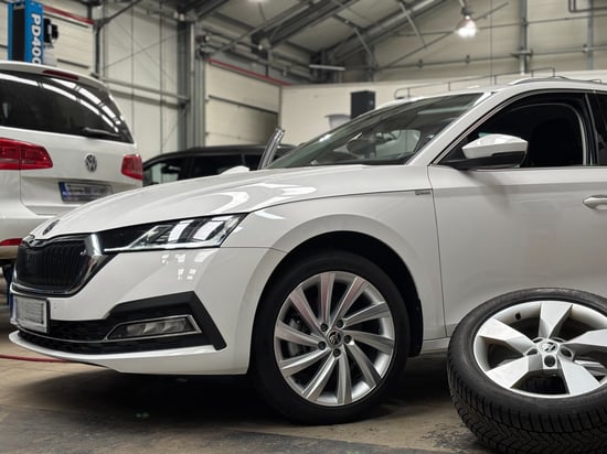 Image of example-cars