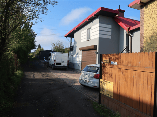 Image of building-exterior-and-surroundings