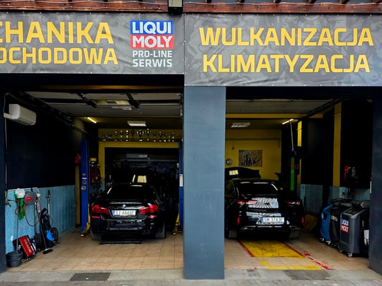 Image of building-exterior-and-surroundings