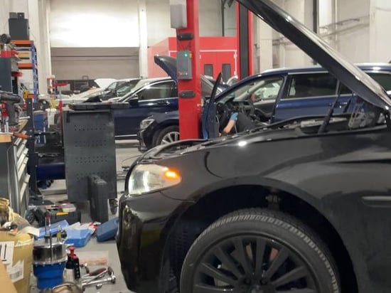 Image of example-cars