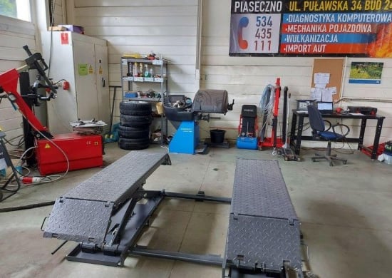 Image of working-mechanics