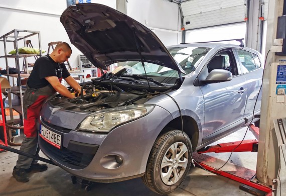 Auto Frans Krzysztof Zygmunt - warsztat samochodowy — zdjęcie 1