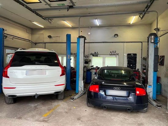 Image of example-cars