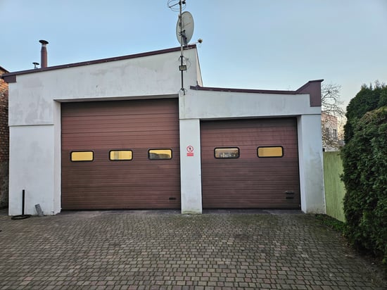 Image of building-exterior-and-surroundings