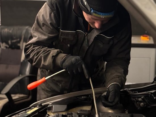 Image of working-mechanics