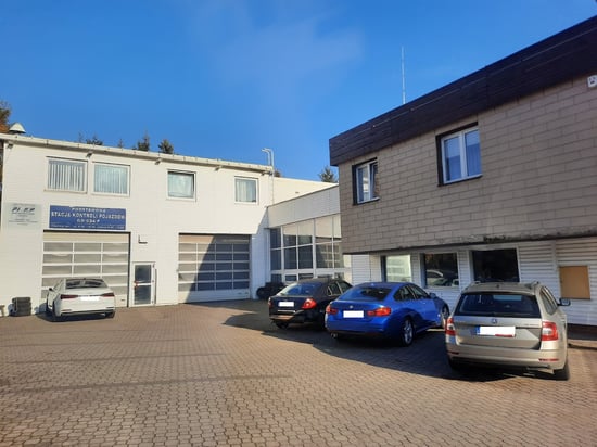 Image of building-exterior-and-surroundings