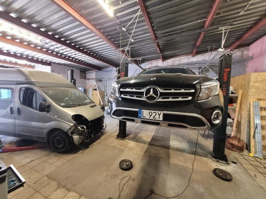 Image of example-cars