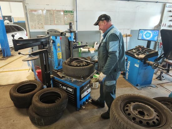 Image of working-mechanics