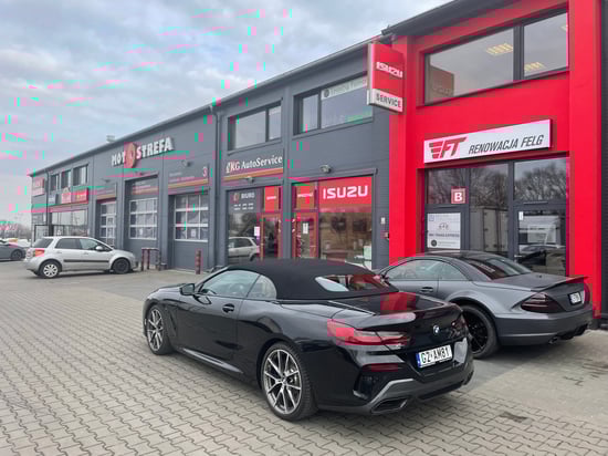 Image of building-exterior-and-surroundings