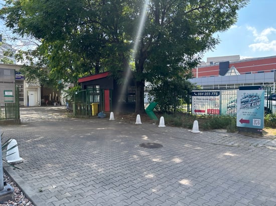 Image of building-exterior-and-surroundings