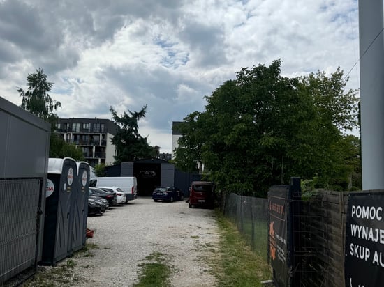 Image of building-exterior-and-surroundings