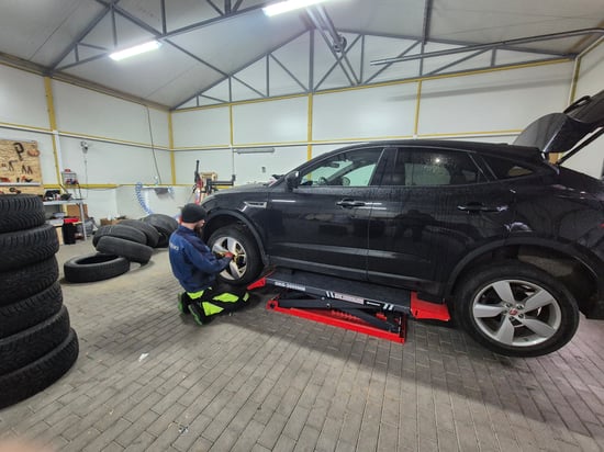 Image of example-cars