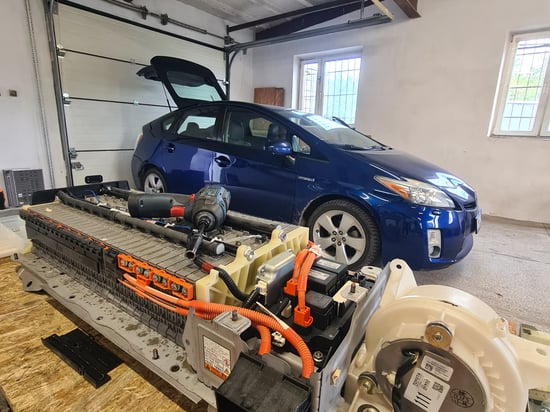 Image of building-exterior-and-surroundings