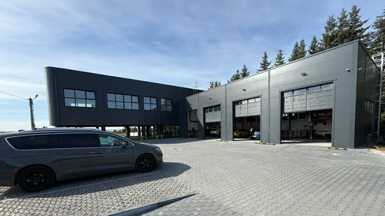 Image of building-exterior-and-surroundings