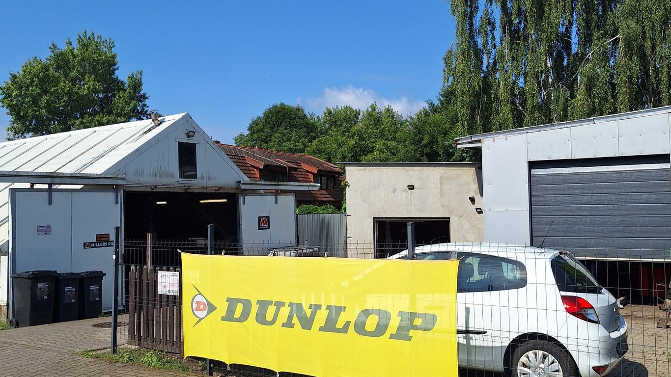 Front Garage — zdjęcie 2