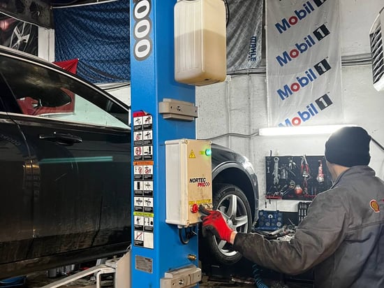 Image of working-mechanics