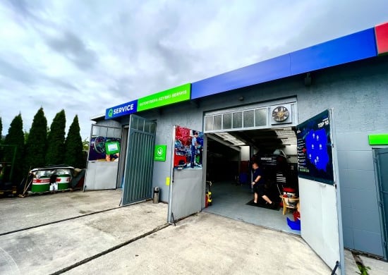 Image of working-mechanics