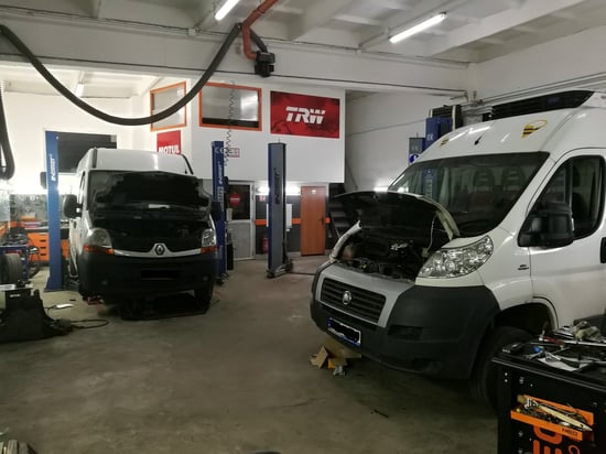 Image of example-cars