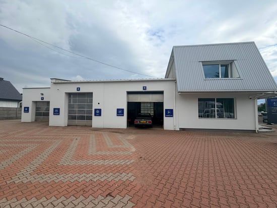 Image of building-exterior-and-surroundings