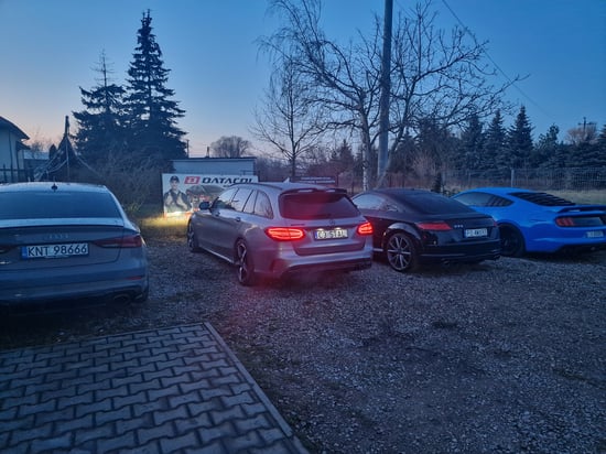 Image of example-cars