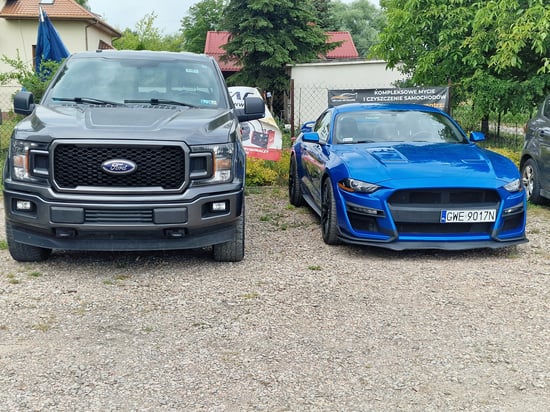 Image of example-cars