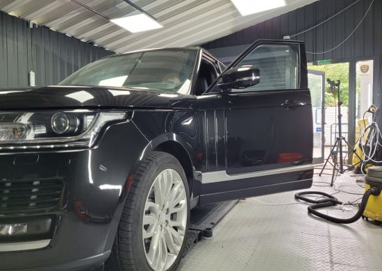 Image of building-exterior-and-surroundings