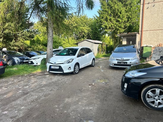 Image of building-exterior-and-surroundings