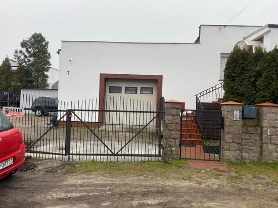 Image of building-exterior-and-surroundings