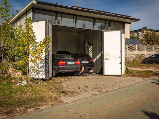 Image of building-exterior-and-surroundings