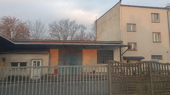 Image of building-exterior-and-surroundings