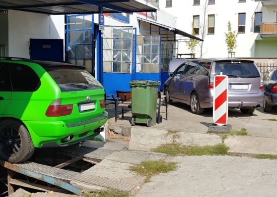 Image of building-exterior-and-surroundings