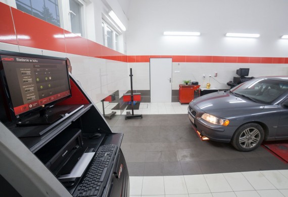 Auto-Ruch serwis i stacja kontroli pojazdów — zdjęcie 4