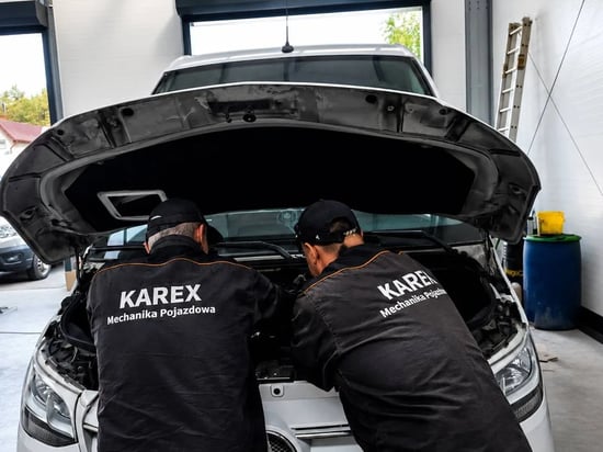 Image of working-mechanics