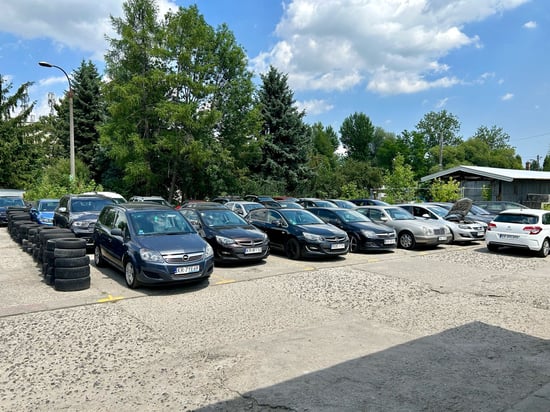 Image of building-exterior-and-surroundings