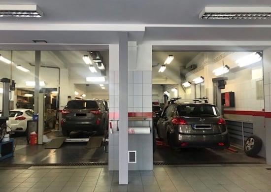 Image of working-mechanics