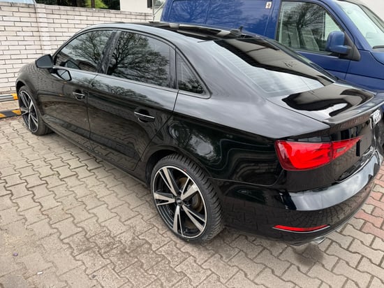 Image of example-cars